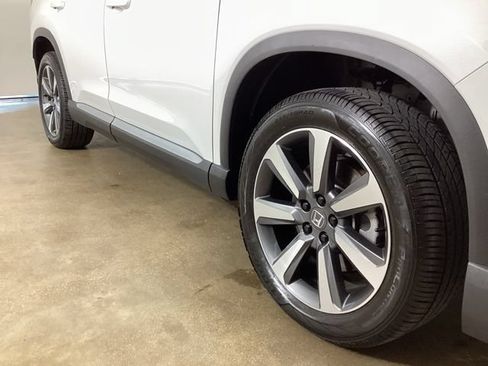 Used 2024 Honda Pilot Elite image 6