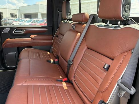 New 2026 GMC Sierra 2500 Denali Ultimate AWD/4WD image 21
