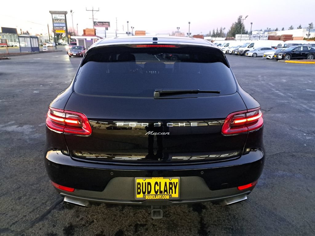 Used 2018 Porsche Macan AWD/4WD image 4