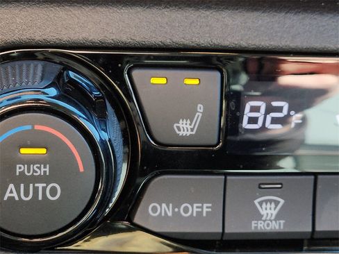 Certified 2024 Nissan Kicks SR w/ SR Premium Package image 23