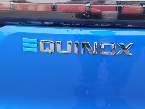 Used 2025 Chevrolet Equinox EV LT FWD image 26