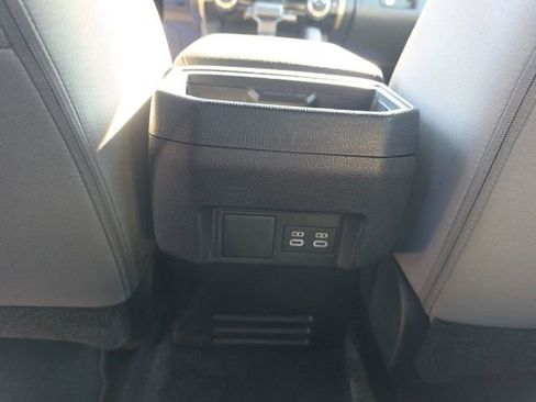 Used 2025 Toyota Tacoma TRD Off-Road image 28