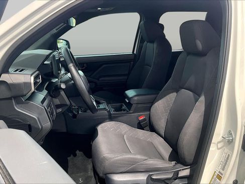 Used 2024 Toyota Tacoma SR RWD image 8
