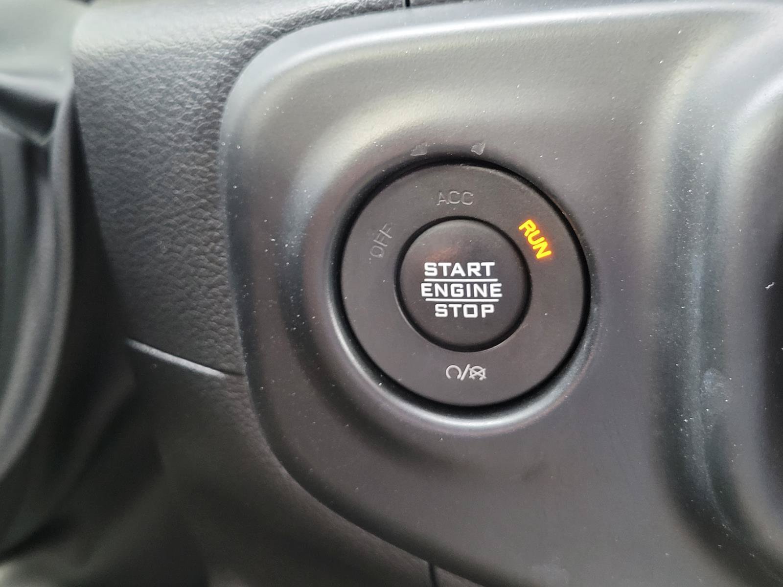 Used 2022 Jeep Gladiator Sport AWD/4WD image 15