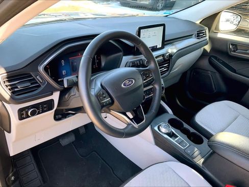Used 2023 Ford Escape Active image 17
