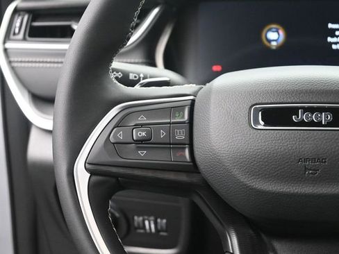 New 2026 Jeep Grand Cherokee L 4WD image 32