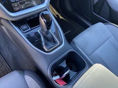 Used 2024 Subaru Outback Premium image 23