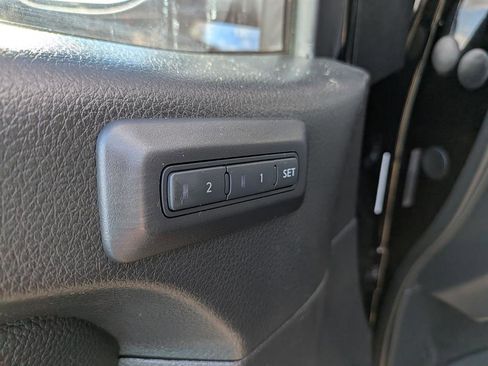 Used 2020 Nissan Titan PRO-4X w/ Pro-4x Convenience Package image 28