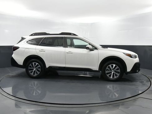 Certified 2022 Subaru Outback Premium image 40