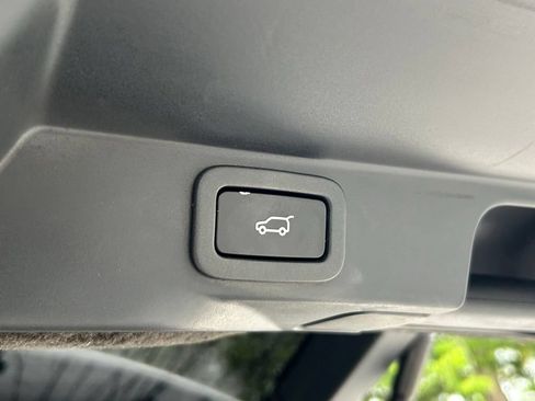 Used 2021 Land Rover Range Rover Sport HSE Silver Edition AWD/4WD image 42