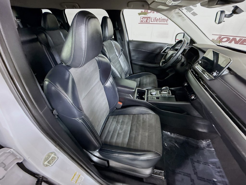 Used 2024 Mitsubishi Outlander SE Black Edition AWD/4WD image 31