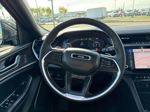 New 2026 Jeep Grand Cherokee Limited w/ Limited Altitude Package image 23