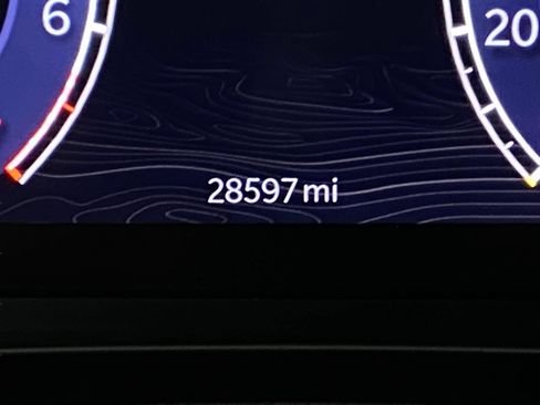 Used 2024 Jeep Grand Cherokee Limited w/ Black Appearance Package image 18