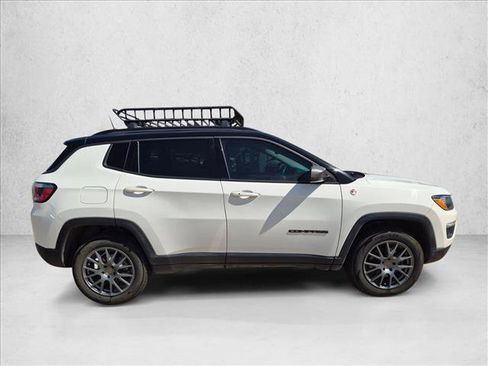 Used 2019 Jeep Compass Trailhawk w/ Cold Weather Group AWD/4WD image 4