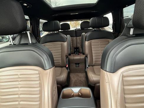 Used 2024 Kia EV9 Land image 52