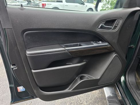 Used 2015 GMC Canyon SLE AWD/4WD image 12