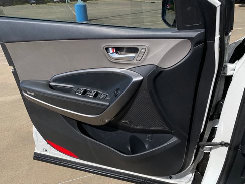 Used 2019 Hyundai Santa Fe XL image 26