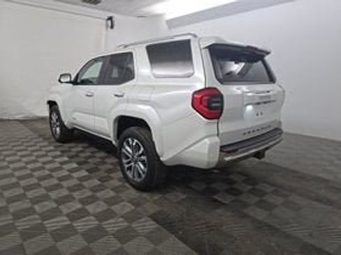 Used 2025 Toyota 4Runner Limited AWD/4WD image 4