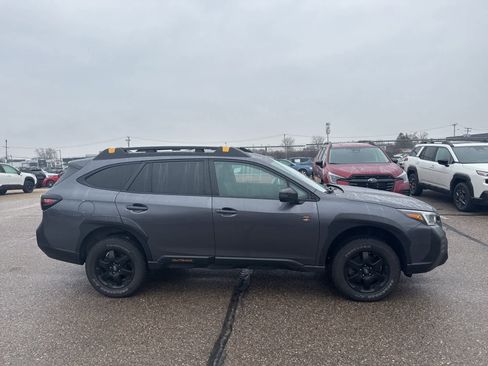 Used 2022 Subaru Outback Wilderness image 9