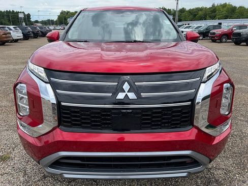 Used 2025 Mitsubishi Outlander SE AWD/4WD image 8