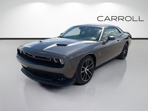 Used 2017 Dodge Challenger R/T Scat Pack RWD image 7