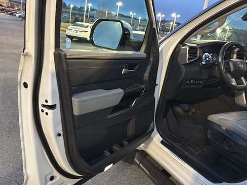 Used 2024 Toyota Tundra Limited image 14