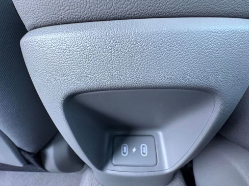 New 2026 Hyundai Elantra Sport FWD image 18