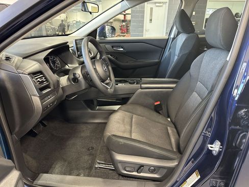 Certified 2024 Nissan Rogue SV image 11