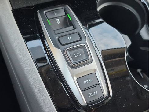 Used 2017 Honda Pilot Touring image 17