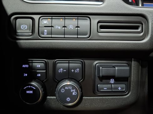 Used 2024 Chevrolet Tahoe LS w/ Driver Alert Package image 9