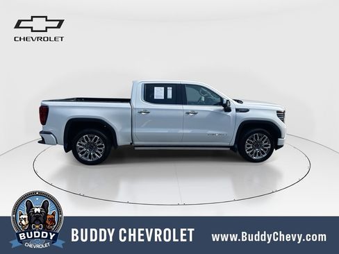 Used 2025 GMC Sierra 1500 Denali Ultimate AWD/4WD image 9