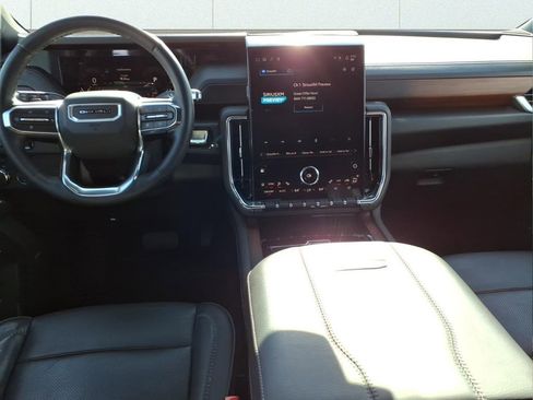 Used 2025 GMC Yukon Denali image 16