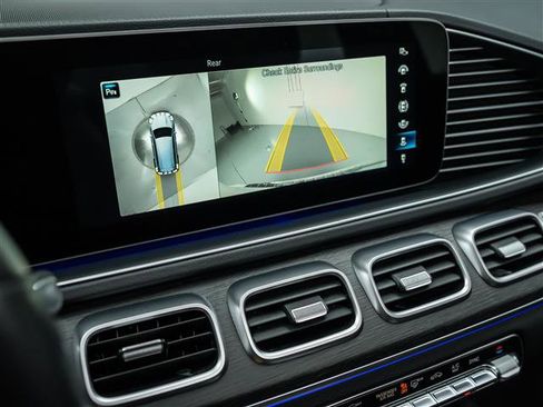 Used 2022 Mercedes-Benz GLS 450 4MATIC image 29