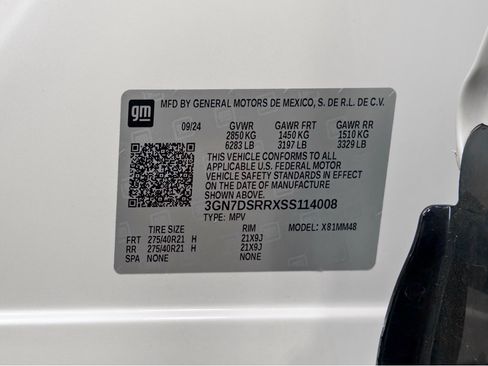 Used 2025 Chevrolet Equinox EV RS AWD/4WD image 27