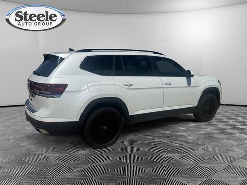 New 2026 Volkswagen Atlas SE FWD image 5