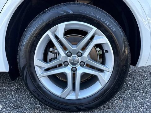 Used 2019 Audi Q5 2.0T Premium w/ Convenience Package AWD/4WD image 28