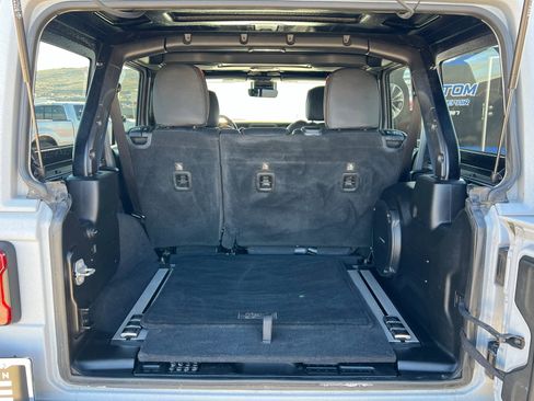 Used 2021 Jeep Wrangler Unlimited Rubicon image 22
