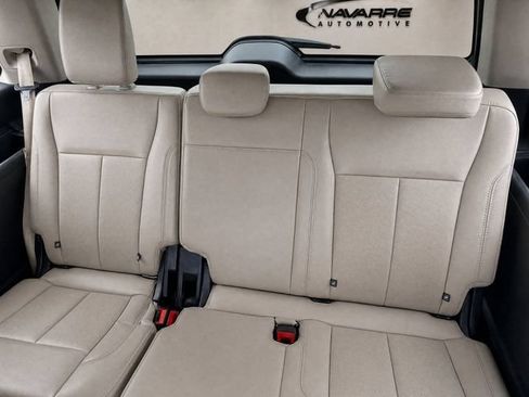 Used 2022 Ford Expedition XLT RWD image 17