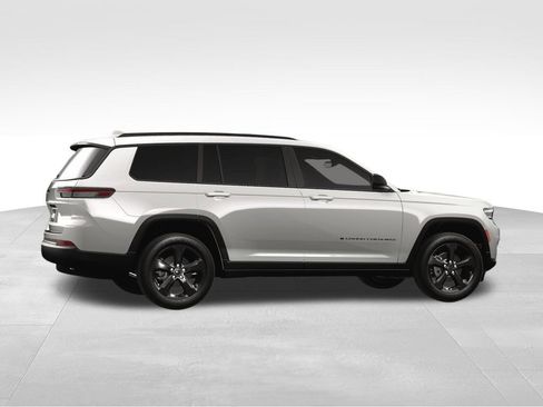 New 2025 Jeep Grand Cherokee L Altitude image 6