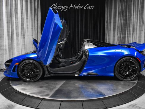 Used 2025 McLaren 750S Spider RWD image 35