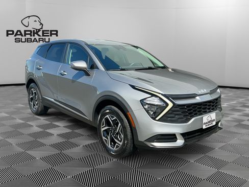 Used 2023 Kia Sportage LX AWD/4WD image 7