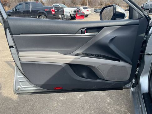 Used 2024 Toyota Camry LE image 11