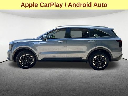 Used 2025 Kia Sorento S AWD/4WD image 6