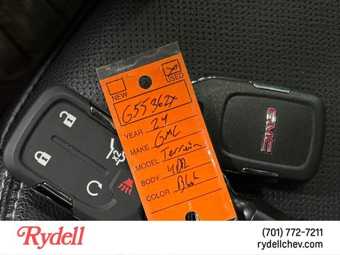 Used 2024 GMC Terrain SLT w/ Infotainment Package II AWD/4WD image 21