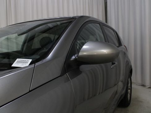 Used 2014 Kia Sportage LX FWD image 32