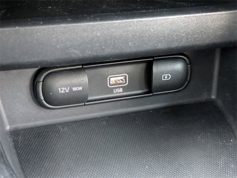 Used 2022 Kia Seltos S image 18