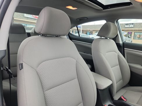 Used 2019 Hyundai Elantra Value Edition FWD image 33