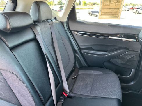 Used 2025 Kia Seltos S image 38
