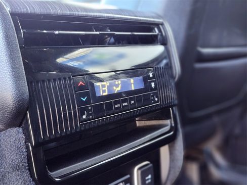 Used 2023 Jeep Wagoneer L Series III image 15