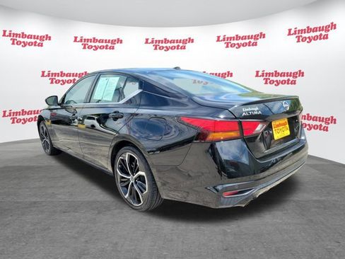 Used 2024 Nissan Altima 2.5 SR FWD image 25